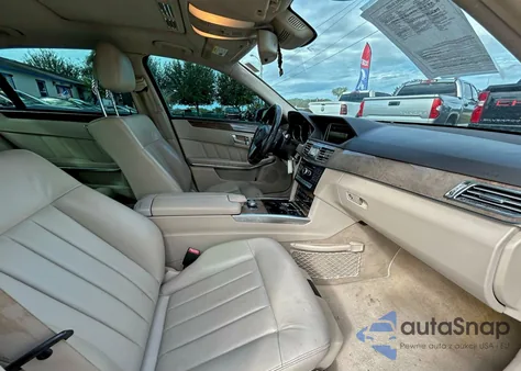 2014 Mercedes-Benz E 350 z USA, uszkodzony, nr VIN WDDHF5KB2EA830483